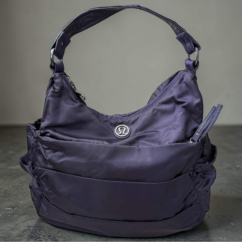Lululemon Arabesque Bag, Black Swan
